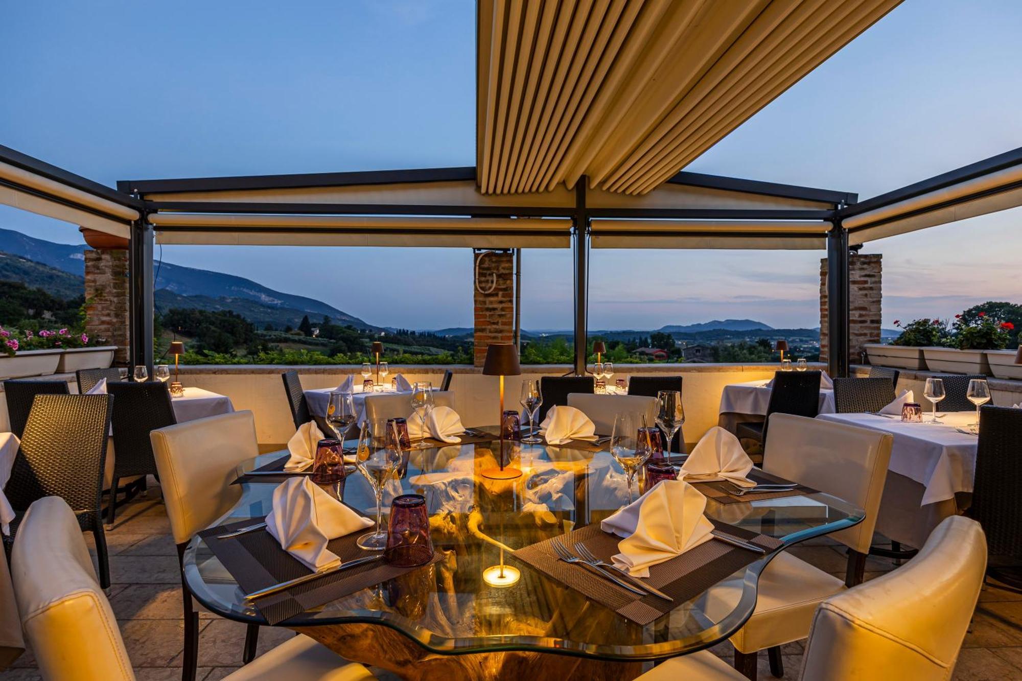 Hotel Villa Cariola Caprino Veronese Luaran gambar
