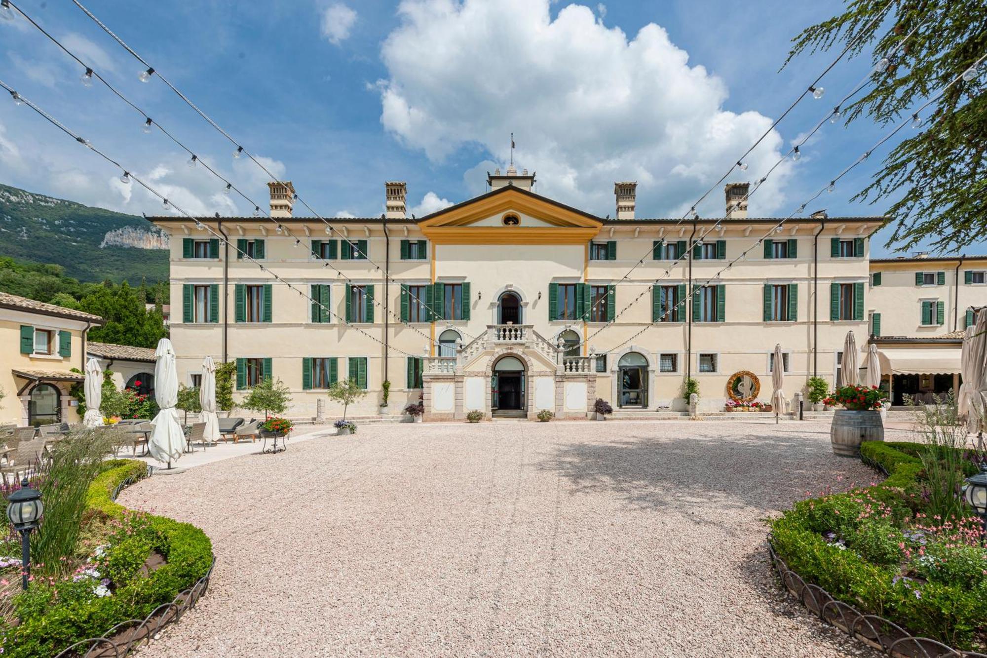 Hotel Villa Cariola Caprino Veronese Luaran gambar
