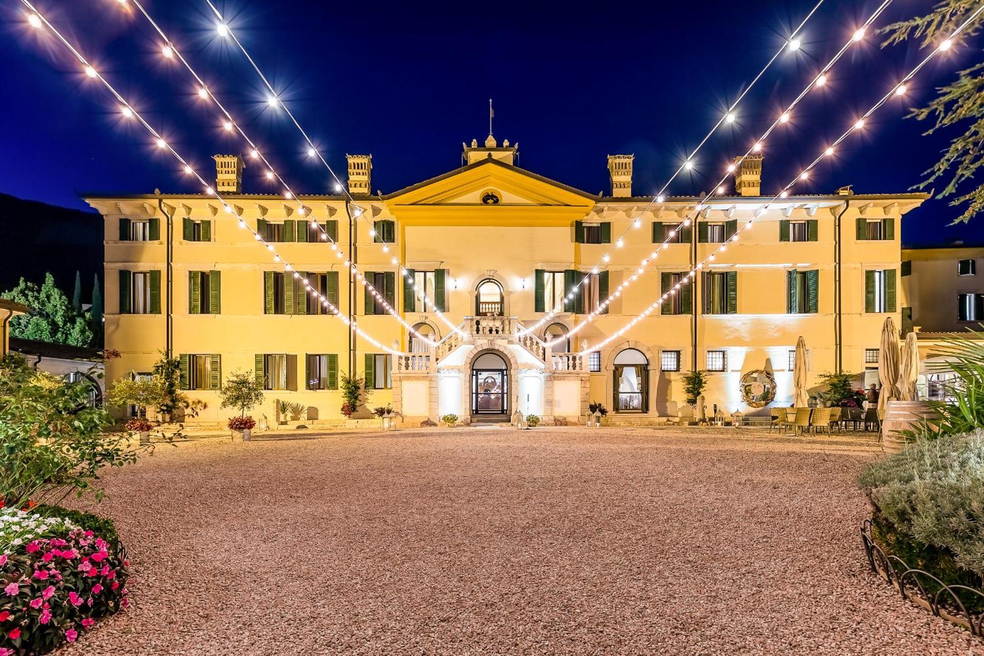 Hotel Villa Cariola Caprino Veronese Luaran gambar